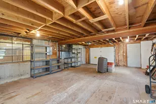 90 Woodland Ave, Bloomfield, CT 06002 - Photo 29