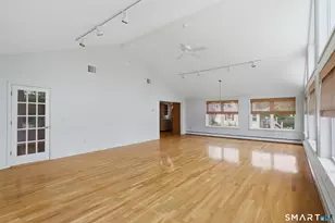 90 Woodland Ave, Bloomfield, CT 06002 - Photo 13