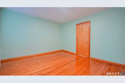 25 Richards Street, West Haven, CT 06516 - Photo 15