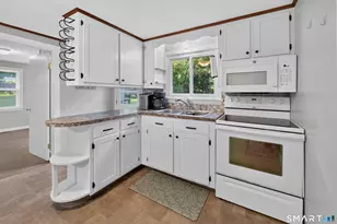 25 Berry Rd, East Haddam, CT 06423 - Photo 9