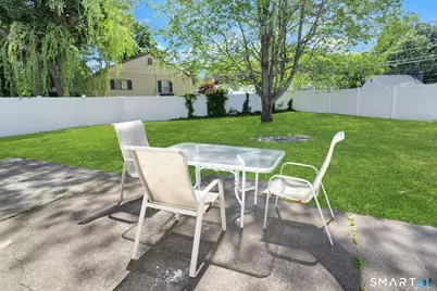 371 Northfield Drive, Bridgeport, CT 06606 - Photo 21