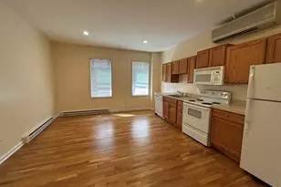 14 Railroad St, New Milford, CT 06776 - Photo 5