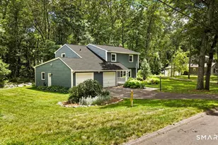 4 Stonehedge Rd, Norwalk, CT 06851 - Photo 5