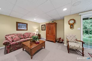 25 Hamden Hills Dr, Hamden, CT 06518 - Photo 29