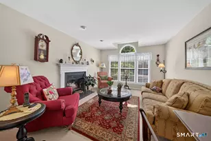 25 Hamden Hills Dr, Hamden, CT 06518 - Photo 5