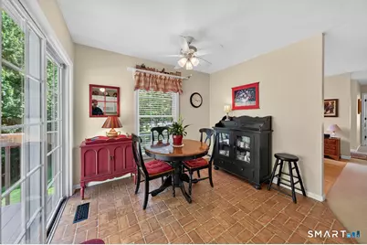 25 Hamden Hills Drive #64, Hamden, CT 06518 - Photo 17