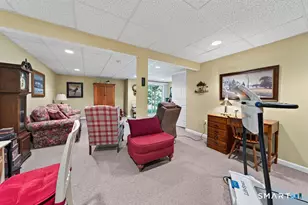 25 Hamden Hills Dr, Hamden, CT 06518 - Photo 31