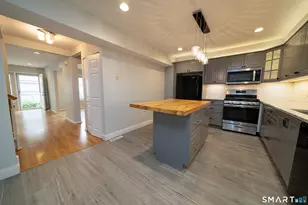 6 Peddlars Dr, Branford, CT 06405 - Photo 5