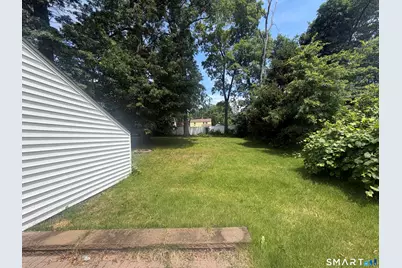 16 Harding Avenue, Newington, CT 06111 - Photo 15