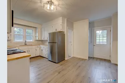 144 Liberty Street #Left Side, Southington, CT 06489 - Photo 7
