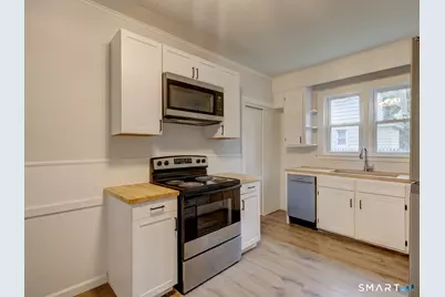 144 Liberty Street #Left Side, Southington, CT 06489 - Photo 9