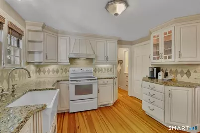 38 Knollwood Road, North Haven, CT 06473 - Photo 9
