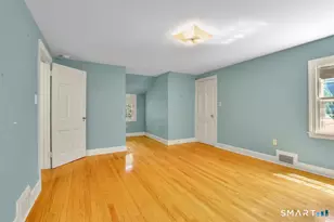 38 Knollwood Rd, North Haven, CT 06473 - Photo 21