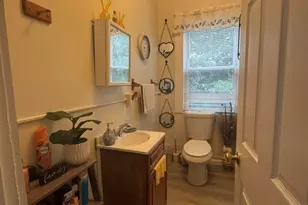66 Windsor Ave, Meriden, CT 06451 - Photo 3