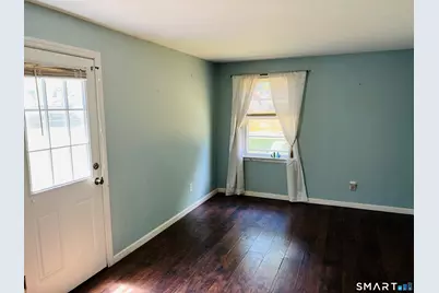 117 Waterbury Avenue, Stamford, CT 06902 - Photo 5