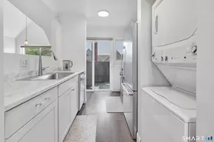 72 Montoya Dr, Branford, CT 06405 - Photo 5