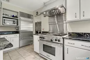 215 Hillfield Rd, Hamden, CT 06518 - Photo 9