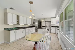 215 Hillfield Rd, Hamden, CT 06518 - Photo 3