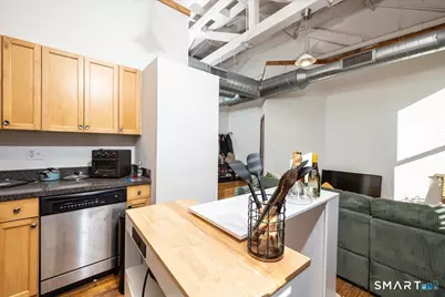 325 Lafayette Street #1302, Bridgeport, CT 06604 - Photo 7