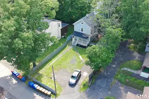 28 Quinlan Ave, Meriden, CT 06451 - Photo 5