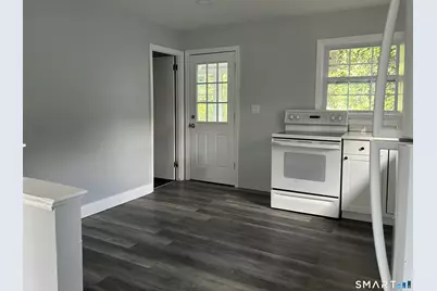 152 Cottage Road, Enfield, CT 06082 - Photo 9