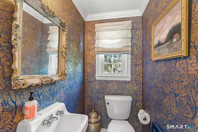 42 Gifford Road, West Hartford, CT 06119 - Photo 13