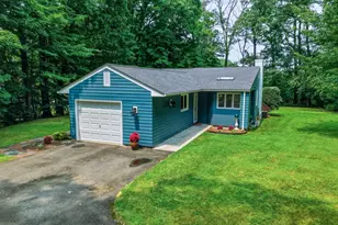 30 Grant Hill Rd, Bloomfield, CT 06002 - Photo 3