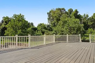125 Skunk Ln, Wilton, CT 06897 - Photo 37