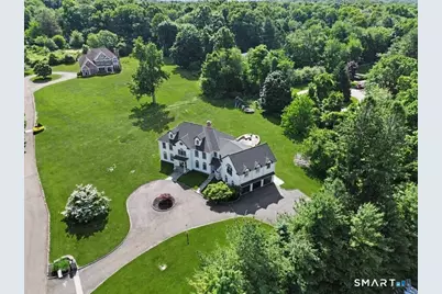 125 Skunk Lane, Wilton, CT 06897 - Photo 3