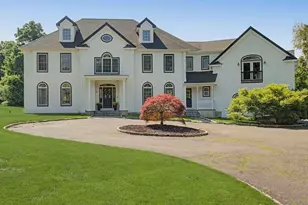 125 Skunk Ln, Wilton, CT 06897 - Photo 1