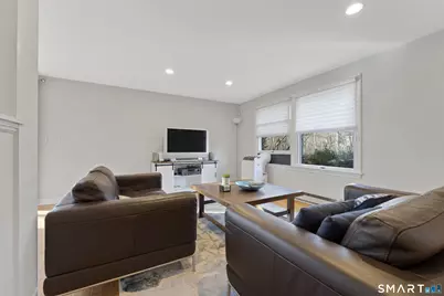 1091 Boston Post Road, Madison, CT 06443 - Photo 5