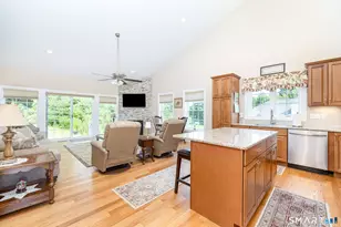197 Oak Mdw Ln, Torrington, CT 06790 - Photo 9