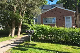 493 Den Ln, Greenwich, CT 06831 - Photo 1