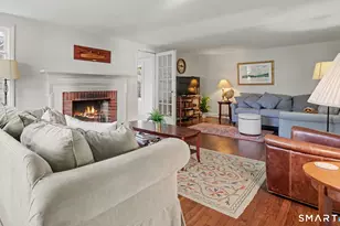 40 Oakwood Dr, Fairfield, CT 06824 - Photo 3