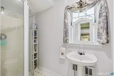 22 Concord Road, Danbury, CT 06810 - Photo 13