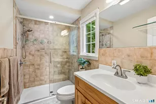 3 Linda Dr, Danbury, CT 06811 - Photo 17