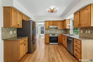 19 Candleview Dr, Sherman, CT 06784 - Photo 7