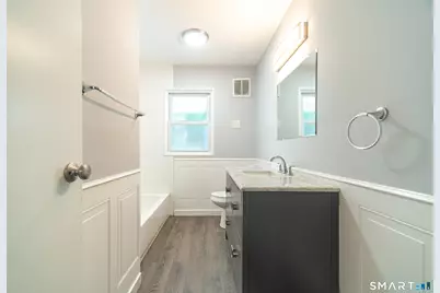 476 Ruth Street, Bridgeport, CT 06606 - Photo 17