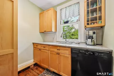 236 Oxford Street, Hartford, CT 06105 - Photo 17