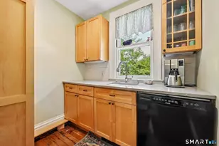 236 Oxford St, Hartford, CT 06105 - Photo 17