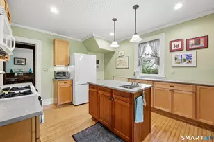 236 Oxford St, Hartford, CT 06105 - Photo 15