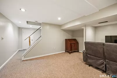 62 Essex Street, Manchester, CT 06040 - Photo 21