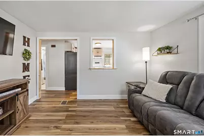 62 Essex Street, Manchester, CT 06040 - Photo 7