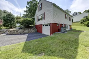 10 Spring Hill Rd, Harwinton, CT 06791 - Photo 3