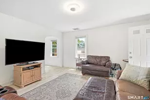 6 Beech St, Ansonia, CT 06401 - Photo 5