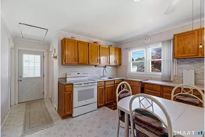 50 Biscayne Boulevard, Old Lyme, CT 06371 - Photo 11