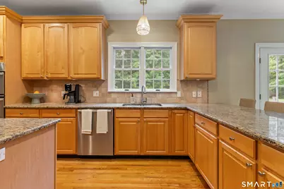 36 Rockhouse Road, Wilton, CT 06897 - Photo 7