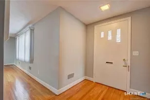 104 Clinton St, Glastonbury, CT 06033 - Photo 5