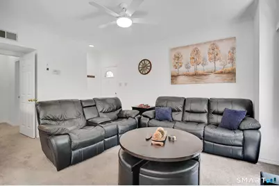 31 High Street #8104, East Hartford, CT 06118 - Photo 9