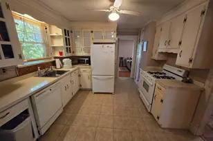 20 Arden St, New Haven, CT 06512 - Photo 9